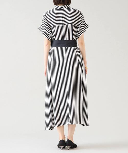 Tiara（ティアラ）の「ストライププリントバイカラーベルトワンピース（ワンピース・レディース・ホワイト・FREE）」の10枚目の写真