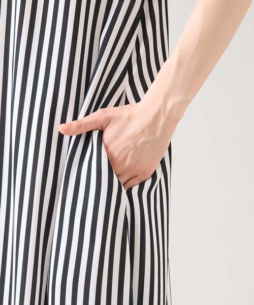 Tiara（ティアラ）の「ストライププリントバイカラーベルトワンピース（ワンピース・レディース・ホワイト・FREE）」の14枚目の写真