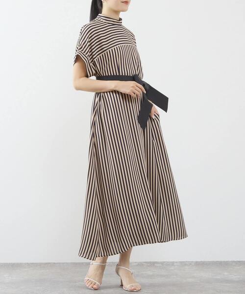 Tiara（ティアラ）の「ストライププリントバイカラーベルトワンピース（ワンピース・レディース・ホワイト・FREE）」の16枚目の写真