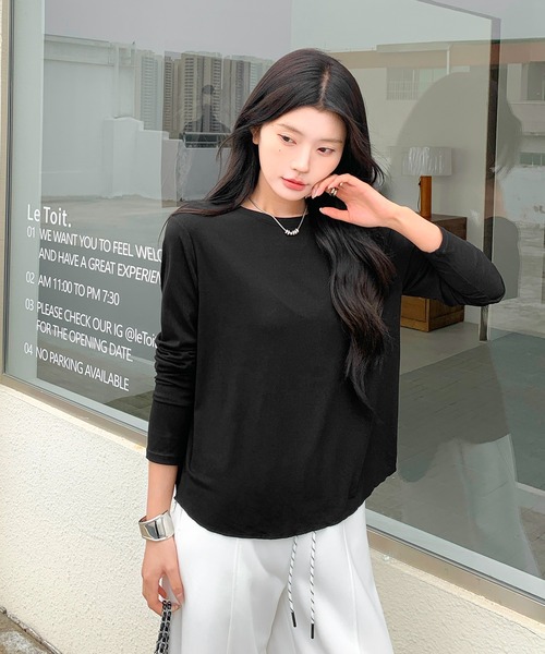 by LEGNA(バイレグナ)の「ラウンドヘム カットソー|長め丈 薄手ストレッチ(Tシャツ/カットソー・レディース・オフホワイト/杢グレー/チャコール/ライトイエロー/ブラック・FREE)」の8枚目の写真