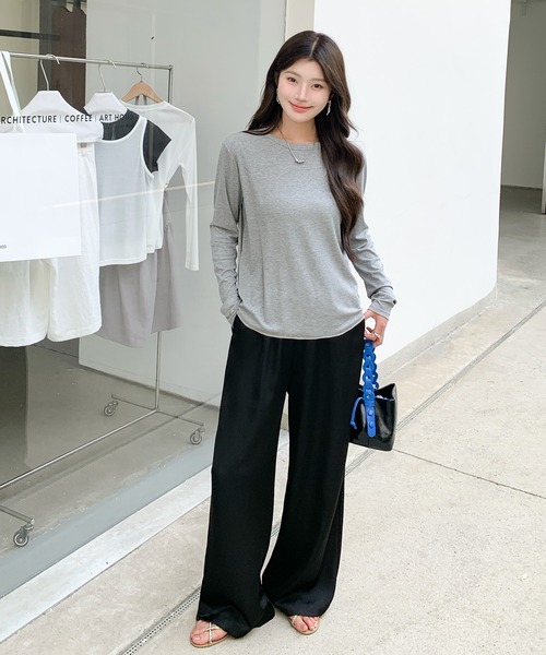 by LEGNA(バイレグナ)の「ラウンドヘム カットソー|長め丈 薄手ストレッチ(Tシャツ/カットソー・レディース・オフホワイト/杢グレー/チャコール/ライトイエロー/ブラック・FREE)」の13枚目の写真