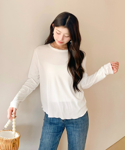 by LEGNA(バイレグナ)の「ラウンドヘム カットソー|長め丈 薄手ストレッチ(Tシャツ/カットソー・レディース・オフホワイト/杢グレー/チャコール/ライトイエロー/ブラック・FREE)」の16枚目の写真