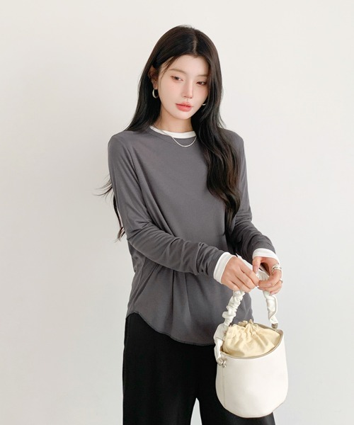 by LEGNA(バイレグナ)の「ラウンドヘム カットソー|長め丈 薄手ストレッチ(Tシャツ/カットソー・レディース・オフホワイト/杢グレー/チャコール/ライトイエロー/ブラック・FREE)」の18枚目の写真