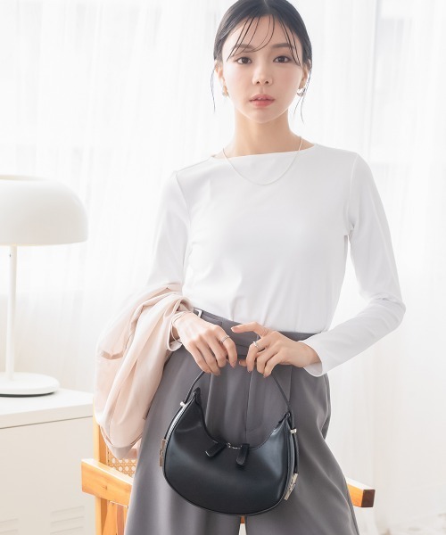 Petitjo（プッチージョ）の「小さいサイズ　綿混ボートネックカットソー　低身長さん・小柄女性（Tシャツ/カットソー・レディース・ブラック/ホワイト・PSS/PS/PM/PL）」の2枚目の写真