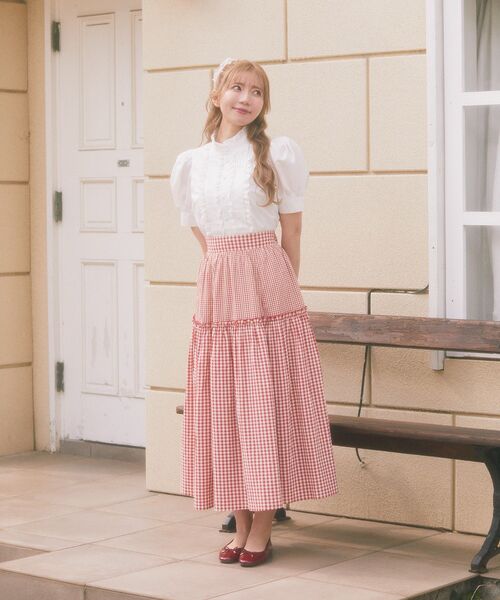 Areeam(アリーム)の「チェックギャザーティアードスカート(スカート・レディース・レッド/ベージュ・FREE)」の4枚目の写真