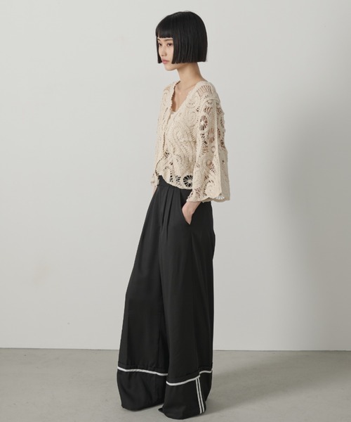 AIC.(エーアイシー)の「クロシェスカラップショートカーディガン(カーディガン/ボレロ・レディース・キナリ/ブラック・FREE)」の22枚目の写真