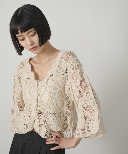 AIC.(エーアイシー)の「クロシェスカラップショートカーディガン(カーディガン/ボレロ・レディース・キナリ/ブラック・FREE)」の11枚目の写真