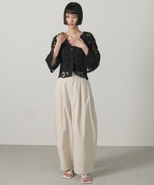 AIC.(エーアイシー)の「クロシェスカラップショートカーディガン(カーディガン/ボレロ・レディース・キナリ/ブラック・FREE)」の3枚目の写真