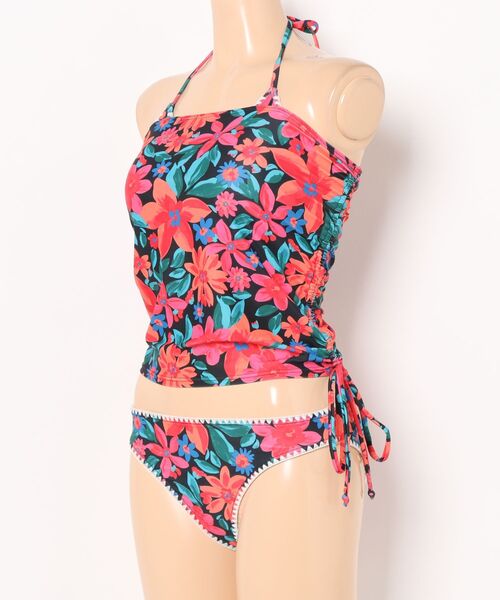 ROXY（ロキシー）の「【ROXY/ロキシー】24SS ARENA TRI/水陸両用三角ブラトップ・ショーツ・ドローコード付きマルチウェイスカート3点セット(水着)（水着・レディース・レッド/ピンク/グリーン・MEDIUM/SMALL/LARGE）」の7枚目の写真