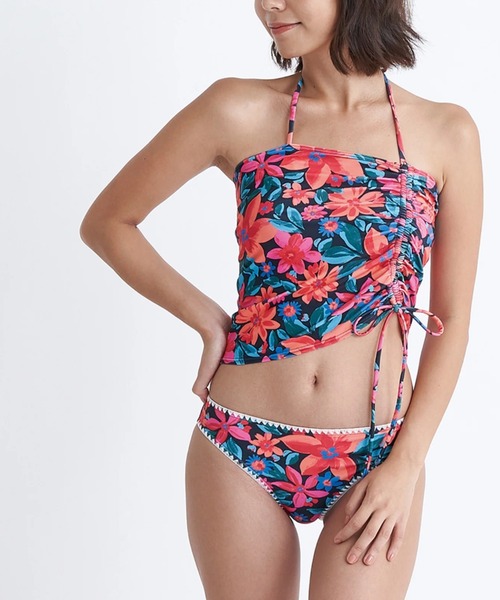 ROXY（ロキシー）の「【ROXY/ロキシー】24SS ARENA TRI/水陸両用三角ブラトップ・ショーツ・ドローコード付きマルチウェイスカート3点セット(水着)（水着・レディース・レッド/ピンク/グリーン・MEDIUM/SMALL/LARGE）」の21枚目の写真