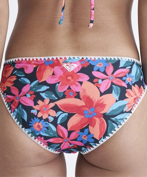 ROXY（ロキシー）の「【ROXY/ロキシー】24SS ARENA TRI/水陸両用三角ブラトップ・ショーツ・ドローコード付きマルチウェイスカート3点セット(水着)（水着・レディース・レッド/ピンク/グリーン・MEDIUM/SMALL/LARGE）」の18枚目の写真