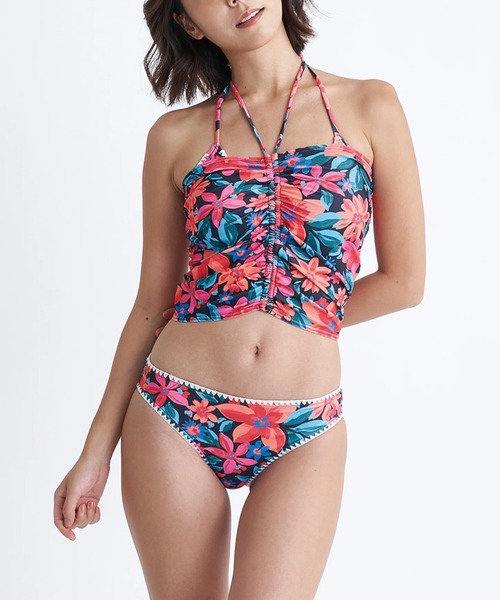 ROXY（ロキシー）の「【ROXY/ロキシー】24SS ARENA TRI/水陸両用三角ブラトップ・ショーツ・ドローコード付きマルチウェイスカート3点セット(水着)（水着・レディース・レッド/ピンク/グリーン・MEDIUM/SMALL/LARGE）」の12枚目の写真