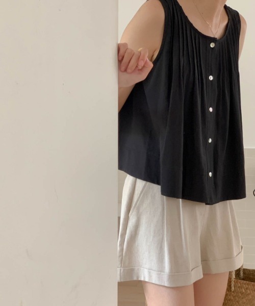 ⭐️月末までお値下げ⭐️❣️プリーツプリーズライムグリーントップス極美品❣️ 胸前プリーツ袖なしショートトップス（その他トップス