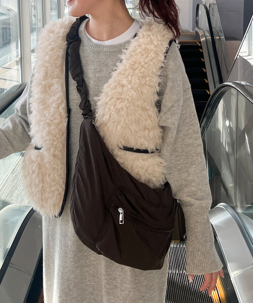 CIAOPANIC TYPY（チャオパニックティピー）の「【yukino企画】ナイロンギャザーショルダーポケット付きショルダー（トートバッグ・レディース・イエロー/チャコールグレー/オフホワイト/サックスブルー・ONE SIZE）」の15枚目の写真