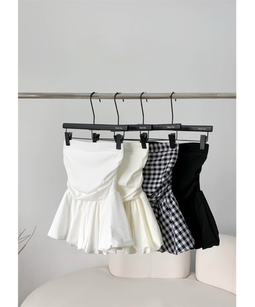 SALTMINT(ソルトミント)の「《韓国ファッション》2wayぺプラムチューブトップ-上品カジュアルな大人の一枚-(チューブトップ・レディース・ホワイト/ブラック/ベージュ/ホワイト×ブラック・FREE)」の3枚目の写真