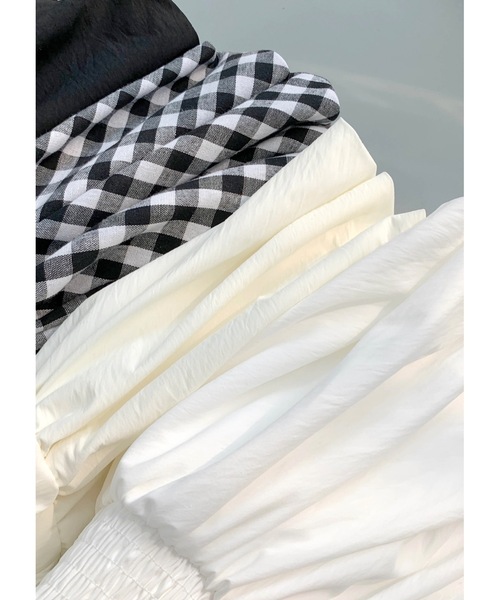 SALTMINT(ソルトミント)の「《韓国ファッション》2wayぺプラムチューブトップ-上品カジュアルな大人の一枚-(チューブトップ・レディース・ホワイト/ブラック/ベージュ/ホワイト×ブラック・FREE)」の19枚目の写真