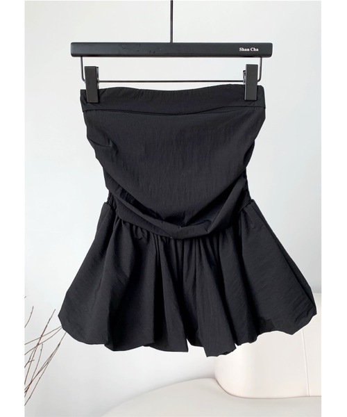 SALTMINT(ソルトミント)の「《韓国ファッション》2wayぺプラムチューブトップ-上品カジュアルな大人の一枚-(チューブトップ・レディース・ホワイト/ブラック/ベージュ/ホワイト×ブラック・FREE)」の9枚目の写真