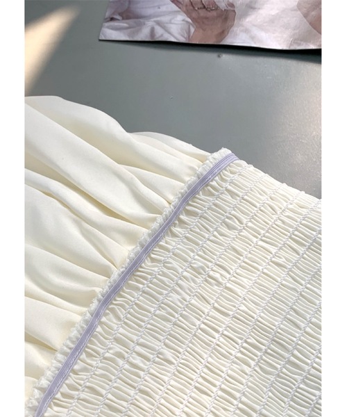 SALTMINT(ソルトミント)の「《韓国ファッション》2wayぺプラムチューブトップ-上品カジュアルな大人の一枚-(チューブトップ・レディース・ホワイト/ブラック/ベージュ/ホワイト×ブラック・FREE)」の16枚目の写真