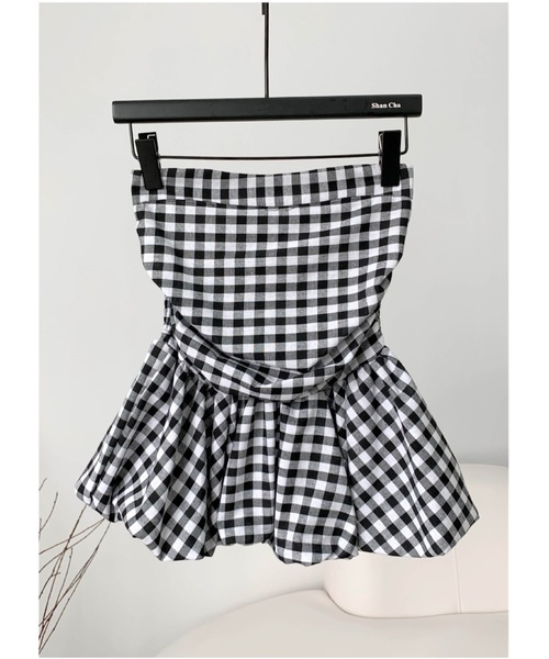 SALTMINT(ソルトミント)の「《韓国ファッション》2wayぺプラムチューブトップ-上品カジュアルな大人の一枚-(チューブトップ・レディース・ホワイト/ブラック/ベージュ/ホワイト×ブラック・FREE)」の8枚目の写真