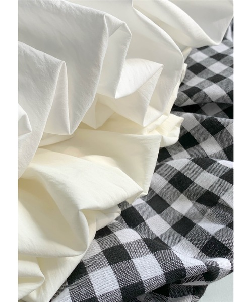 SALTMINT(ソルトミント)の「《韓国ファッション》2wayぺプラムチューブトップ-上品カジュアルな大人の一枚-(チューブトップ・レディース・ホワイト/ブラック/ベージュ/ホワイト×ブラック・FREE)」の18枚目の写真