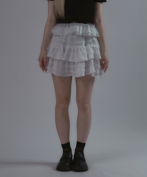 tinkerend(ティンカーエンド)の「Frilled Tiered Mini Skirt / ティアードフリルミニスカート バレエコア フリルレース(スカート・レディース・アイボリー/ホワイト/ブラック・FREE)」の4枚目の写真