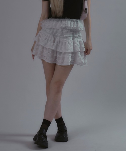 tinkerend(ティンカーエンド)の「Frilled Tiered Mini Skirt / ティアードフリルミニスカート バレエコア フリルレース(スカート・レディース・アイボリー/ホワイト/ブラック・FREE)」の6枚目の写真