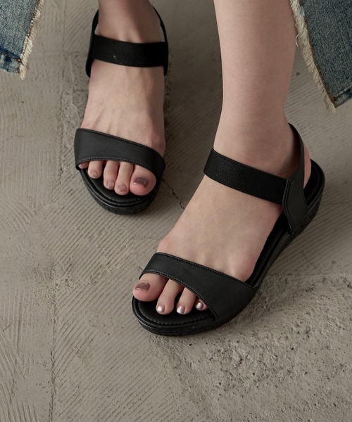 Fashion Letter(ファッションレター)の「日本製 ストラップ付き スポーツサンダル レディース(サンダル・レディース・ブラック/ゴールド/ブロンズ・LL/L/M/S)」の4枚目の写真