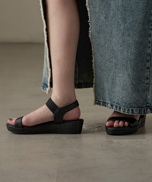Fashion Letter(ファッションレター)の「日本製 ストラップ付き スポーツサンダル レディース(サンダル・レディース・ブラック/ゴールド/ブロンズ・LL/L/M/S)」の9枚目の写真