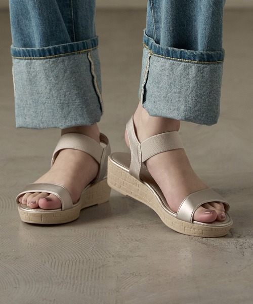 Fashion Letter(ファッションレター)の「日本製 ストラップ付き スポーツサンダル レディース(サンダル・レディース・ブラック/ゴールド/ブロンズ・LL/L/M/S)」の15枚目の写真