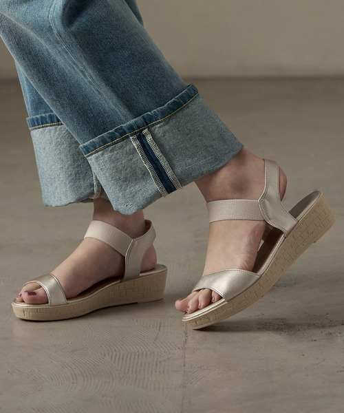 Fashion Letter(ファッションレター)の「日本製 ストラップ付き スポーツサンダル レディース(サンダル・レディース・ブラック/ゴールド/ブロンズ・LL/L/M/S)」の18枚目の写真