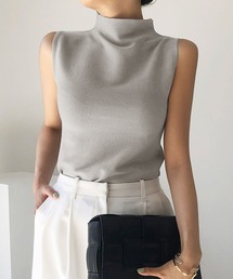 LAFFMO（ラフモ）の「ハイネックノースリーブニット（タンクトップ）」