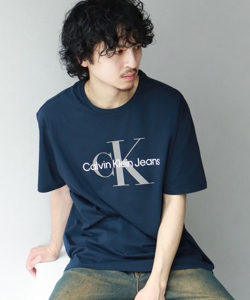【関送無料】   Jeans Monologo 人気 Tシャツ Calvin Klein Jeans monologo t-shirt in white | ASOS
