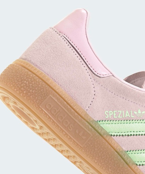 adidas（アディダス）の「HANDBALL SPEZIAL W / ハンドボールスペツィアル スニーカー アディダスオリジナルス adidas Originals（スニーカー・レディース・グレー/ピンク・22.0cm/22.5cm/23.0cm/23.5cm/24.0cm/24.5cm/25.0cm/25.5cm/26.0cm/26.5cm/27.0cm/27.5cm/28.0cm/28.5cm）」の17枚目の写真