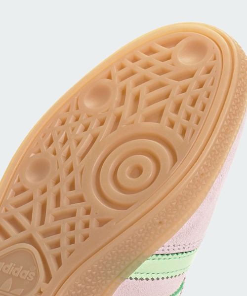 adidas（アディダス）の「HANDBALL SPEZIAL W / ハンドボールスペツィアル スニーカー アディダスオリジナルス adidas Originals（スニーカー・レディース・グレー/ピンク・22.0cm/22.5cm/23.0cm/23.5cm/24.0cm/24.5cm/25.0cm/25.5cm/26.0cm/26.5cm/27.0cm/27.5cm/28.0cm/28.5cm）」の18枚目の写真