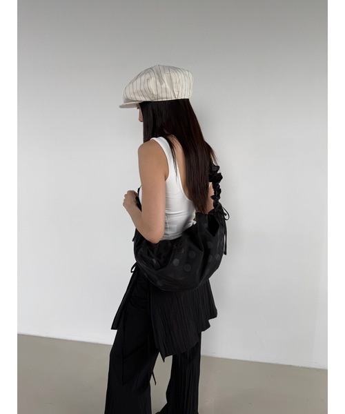 Didot.showroom（ディドット ショールーム）の「ワントーンドットクロスバッグ（ボディバッグ/ウエストポーチ・レディース・ブラック・FREE）」の6枚目の写真