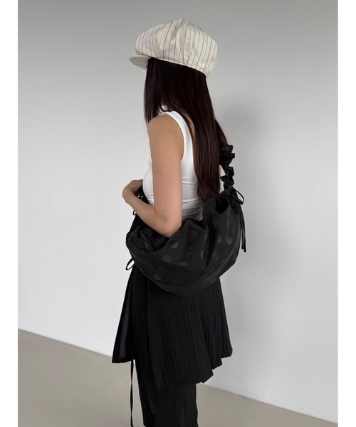 Didot.showroom（ディドット ショールーム）の「ワントーンドットクロスバッグ（ボディバッグ/ウエストポーチ・レディース・ブラック・FREE）」の16枚目の写真