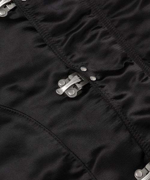 COMME des GARCONS HOMME(コム デ ギャルソン・オム)の「TWILL HOOK MILITARY JACKET(ブルゾン・メンズ・ブラック・L/M/S/XS)」の6枚目の写真