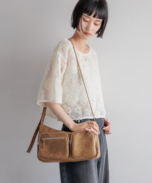 LOWRYS FARM(ローリーズファーム)の「ポケツキショルダーBAG 497882(ショルダーバッグ・レディース・アイボリー/ブラック/ブラウン・FREE)」の6枚目の写真