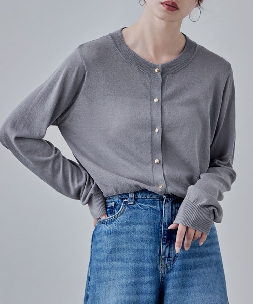 etoll.(エトル)の「UVカットクルーネックシアーカーディガン(カーディガン/ボレロ・レディース・レッド/ブラック/ネイビー/グレー/オフホワイト・M)」の3枚目の写真