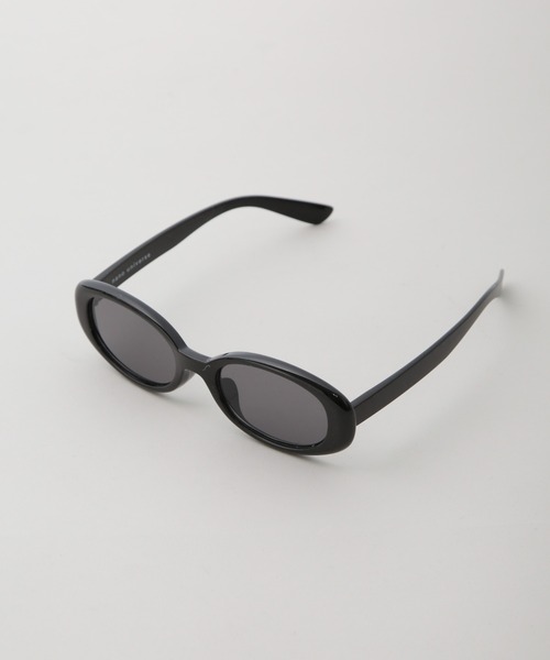 NANO universe(ナノユニバース)の「アイウェア サングラス/オーバル型 セルフレーム(サングラス・メンズ・ブラック/グレー・FREE)」の3枚目の写真