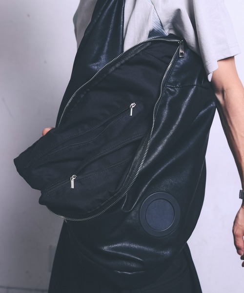 a2o（エーツーオー）の「【a2o】アーマーショルダーバッグ（ショルダーバッグ・メンズ・ブラック/シルバー・FREE）」の8枚目の写真