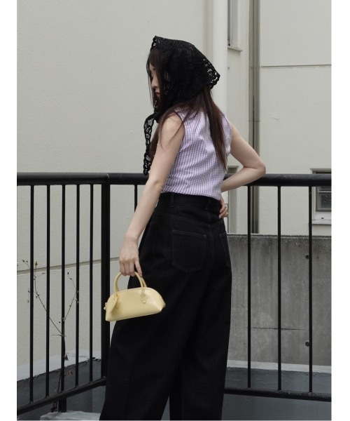Katrin TOKYO(カトリーントーキョー)の「high-waist tuck denim(デニムパンツ・レディース・ブラック/ブルー・S/M/XS/S-Short)」の7枚目の写真
