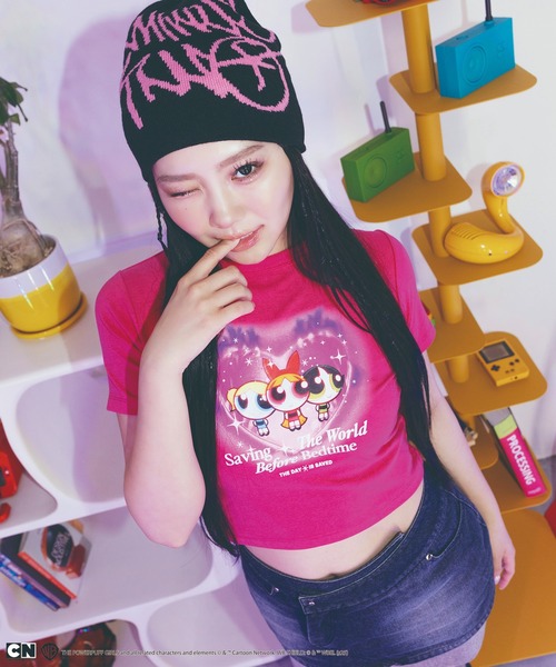 4GEEKS BY SPIRALGIRL（フォーギークスバイスパイラルガール）の「【THE POWERPUFF GIRLS/パワーパフ ガールズ】ショート丈Tシャツ（Tシャツ/カットソー・レディース・ピンク/ホワイト/ブラック・FREE）」の3枚目の写真