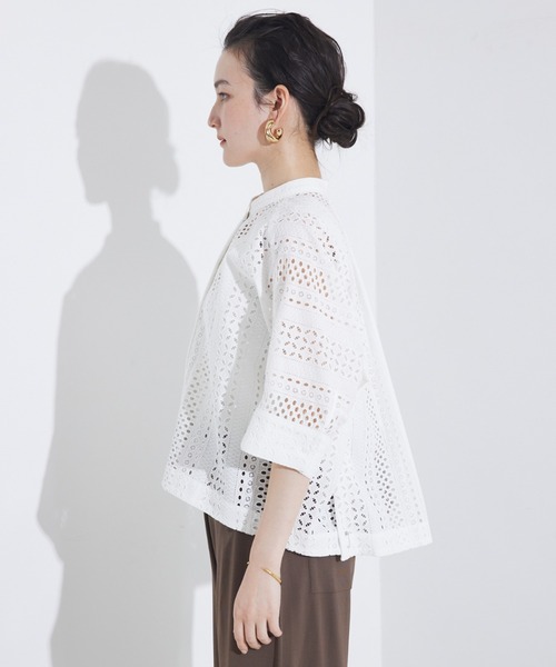 qualite（カリテ）の「レースハーフスリーブシャツ/夏服/オフィスカジュアル（シャツ/ブラウス・レディース・ブラック/オフホワイト・フリー）」の6枚目の写真