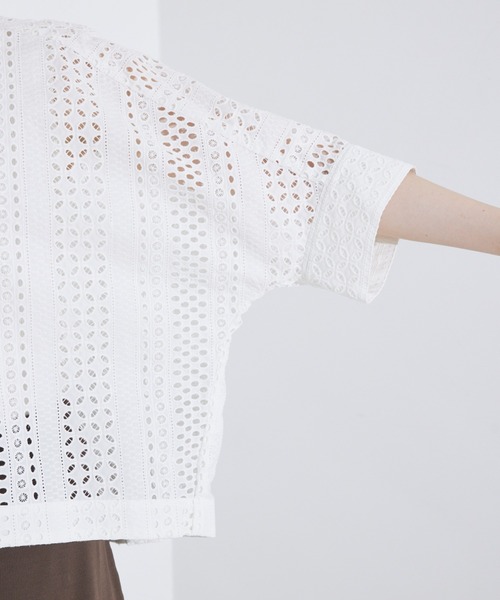 qualite（カリテ）の「レースハーフスリーブシャツ/夏服/オフィスカジュアル（シャツ/ブラウス・レディース・ブラック/オフホワイト・フリー）」の9枚目の写真