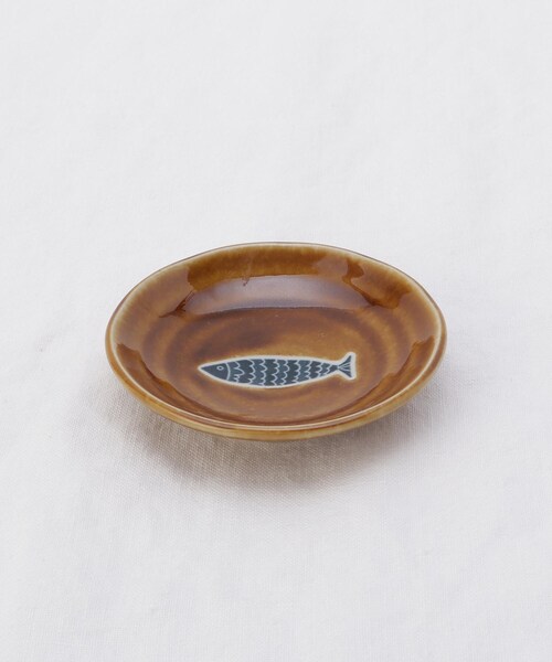 212 KITCHEN STORE(トゥワントゥキッチンストア)の「魚器 豆皿 BR(食器・レディース・その他・00)」の2枚目の写真