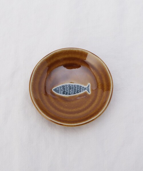 212 KITCHEN STORE(トゥワントゥキッチンストア)の「魚器 豆皿 BR(食器・レディース・その他・00)」の4枚目の写真