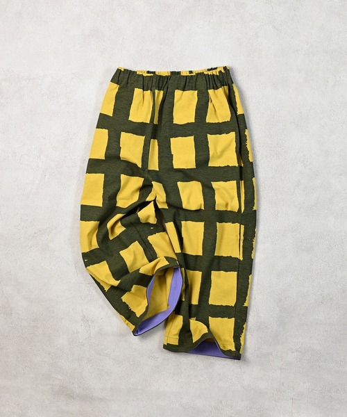 MARKEY'S(マーキーズ)の「総柄9分丈パンツ(その他パンツ・キッズ・ブラック系その他/ピンク系その他/イエロー系その他/グリーン系その他・80/90/95/100/110/120/130/140/150)」の3枚目の写真