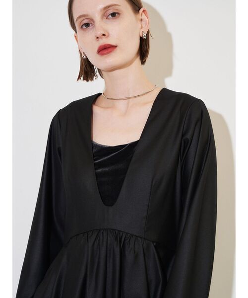 ELENDEEK(エレンディーク)の「ディープネックオールインワン(つなぎ/オールインワン・レディース・ブラック/グレー・02/01)」の3枚目の写真