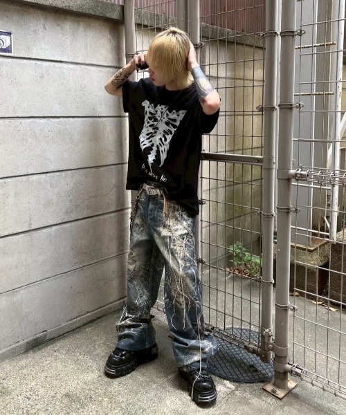 XU(エックスユー)の「【Never mind the XU】metal born tee / 【ネバーマインド ザ エックスユー】メタルボーン半袖Tシャツ(Tシャツ/カットソー・メンズ・ブラック/ホワイト・ONE SIZE)」の16枚目の写真